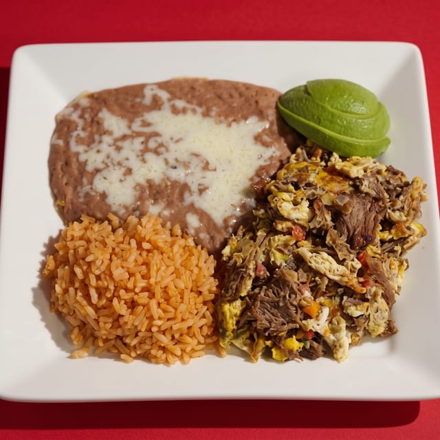 Huevos Con Machaca.